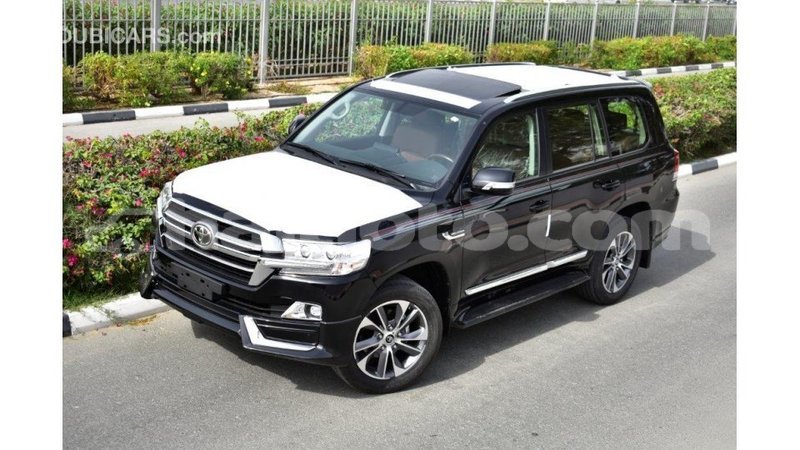 Big with watermark toyota land cruiser artibonite import dubai 1622