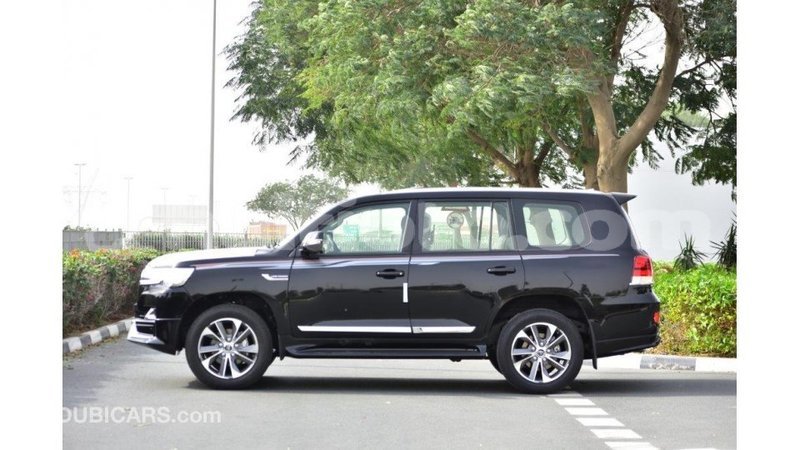 Big with watermark toyota land cruiser artibonite import dubai 1622