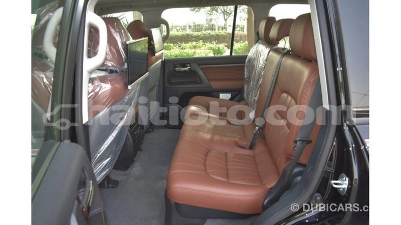 Big with watermark toyota land cruiser artibonite import dubai 1622