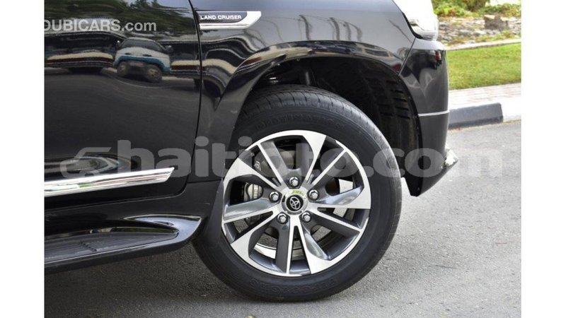Big with watermark toyota land cruiser artibonite import dubai 1622