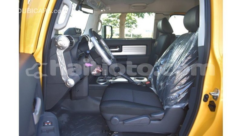 Big with watermark toyota fj cruiser artibonite import dubai 1623