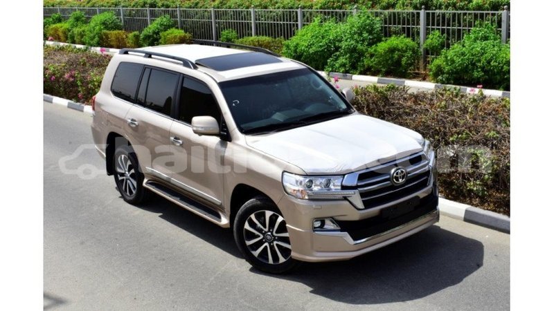 Big with watermark toyota land cruiser artibonite import dubai 1624