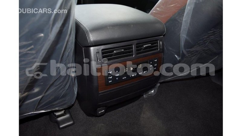 Big with watermark toyota land cruiser artibonite import dubai 1624