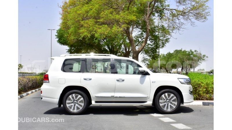 Big with watermark toyota land cruiser artibonite import dubai 1628