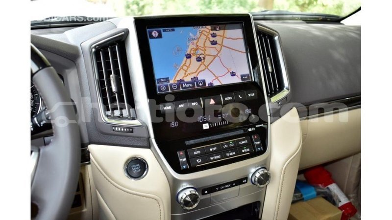 Big with watermark toyota land cruiser artibonite import dubai 1628