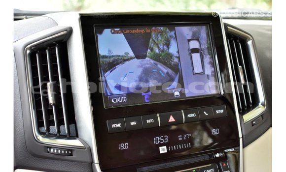 Acheter Import Voiture Toyota Land Cruiser Blanc à Import - Dubai, Artibonite Acheter Import Voiture Toyota Land Cruiser Blanc à Import - Dubai, Artibonite