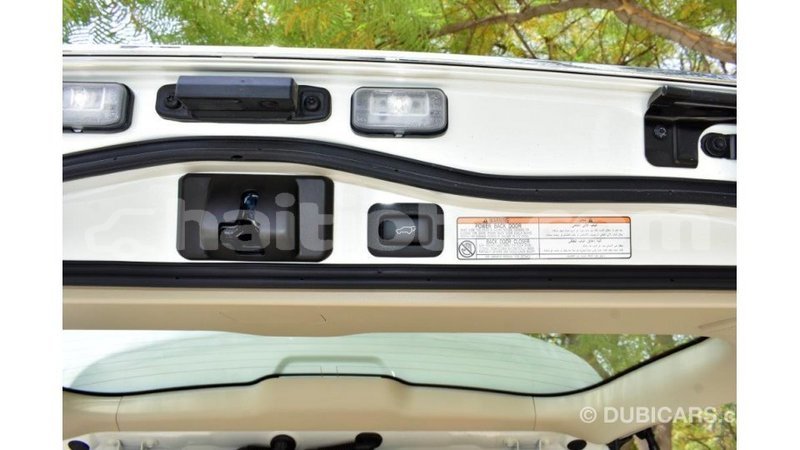 Big with watermark toyota land cruiser artibonite import dubai 1628