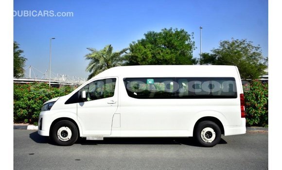 Acheter Import Voiture Toyota Hiace Blanc à Import - Dubai, Artibonite Acheter Import Voiture Toyota Hiace Blanc à Import - Dubai, Artibonite
