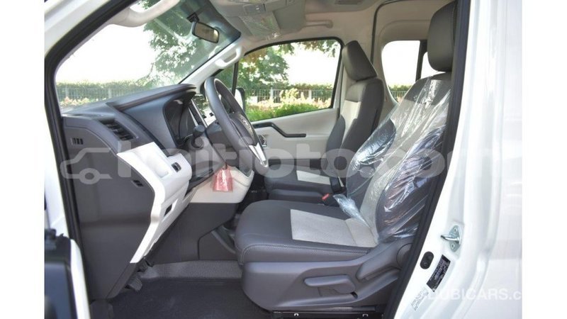 Big with watermark toyota hiace artibonite import dubai 1629