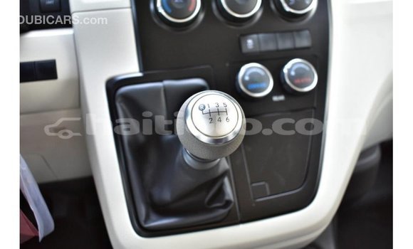 Acheter Import Voiture Toyota Hiace Blanc à Import - Dubai, Artibonite Acheter Import Voiture Toyota Hiace Blanc à Import - Dubai, Artibonite