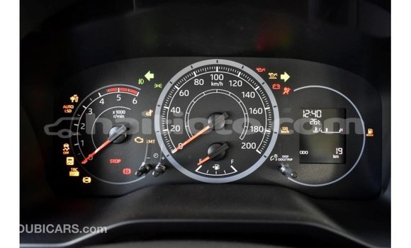 Acheter Import Voiture Toyota Hiace Blanc à Import - Dubai, Artibonite Acheter Import Voiture Toyota Hiace Blanc à Import - Dubai, Artibonite