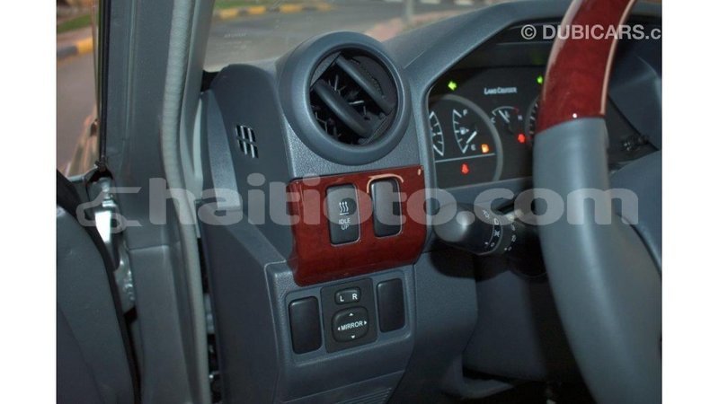 Big with watermark toyota land cruiser artibonite import dubai 1630
