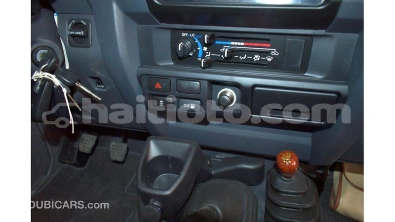 Big with watermark toyota land cruiser artibonite import dubai 1630