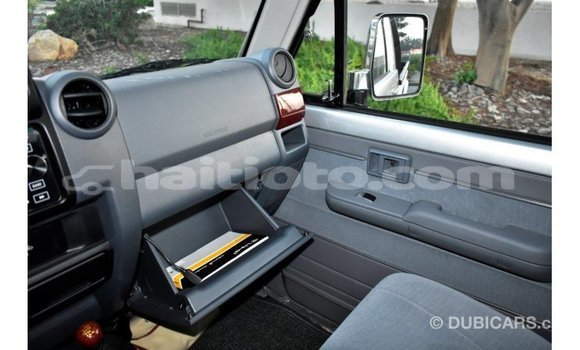 Acheter Import Voiture Toyota Land Cruiser Autre à Import - Dubai, Artibonite Acheter Import Voiture Toyota Land Cruiser Autre à Import - Dubai, Artibonite