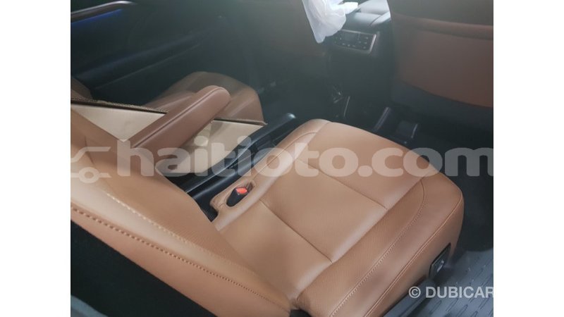 Big with watermark toyota highlander artibonite import dubai 1631