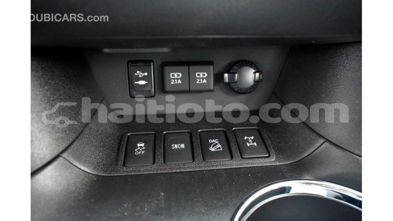 Big with watermark toyota highlander artibonite import dubai 1631