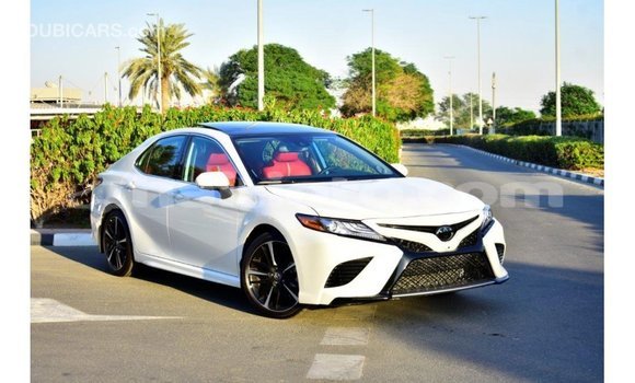 Acheter Import Voiture Toyota Camry Blanc à Import - Dubai, Artibonite Acheter Import Voiture Toyota Camry Blanc à Import - Dubai, Artibonite