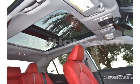 Acheter Import Voiture Toyota Camry Blanc à Import - Dubai, Artibonite Acheter Import Voiture Toyota Camry Blanc à Import - Dubai, Artibonite