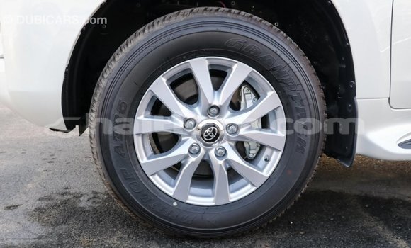 Acheter Import Voiture Toyota Land Cruiser Blanc à Import - Dubai, Artibonite