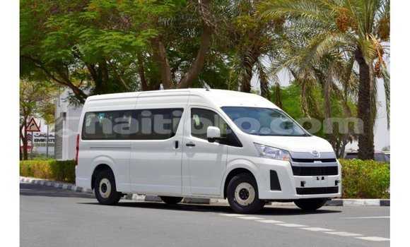 Acheter Import Voiture Toyota Hiace Blanc à Import - Dubai, Artibonite Acheter Import Voiture Toyota Hiace Blanc à Import - Dubai, Artibonite