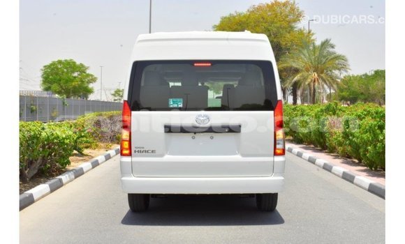 Acheter Import Voiture Toyota Hiace Blanc à Import - Dubai, Artibonite Acheter Import Voiture Toyota Hiace Blanc à Import - Dubai, Artibonite