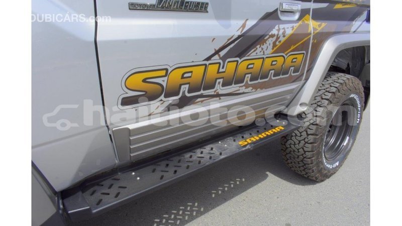 Big with watermark toyota land cruiser artibonite import dubai 1635