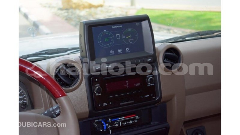 Big with watermark toyota land cruiser artibonite import dubai 1635