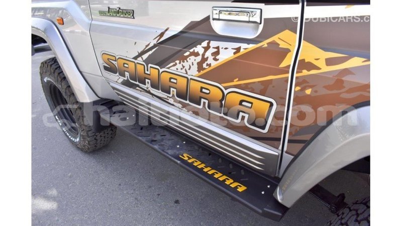 Big with watermark toyota land cruiser artibonite import dubai 1635