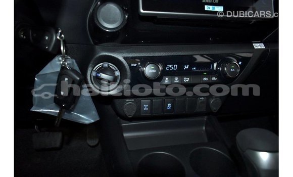Acheter Import Voiture Toyota Hilux Autre à Import - Dubai, Artibonite Acheter Import Voiture Toyota Hilux Autre à Import - Dubai, Artibonite