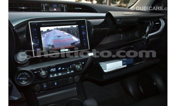 Acheter Import Voiture Toyota Hilux Autre à Import - Dubai, Artibonite Acheter Import Voiture Toyota Hilux Autre à Import - Dubai, Artibonite