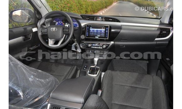 Acheter Import Voiture Toyota Hilux Autre à Import - Dubai, Artibonite Acheter Import Voiture Toyota Hilux Autre à Import - Dubai, Artibonite