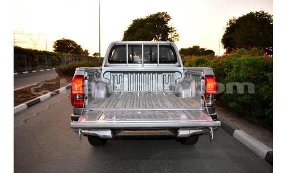 Acheter Import Voiture Toyota Hilux Autre à Import - Dubai, Artibonite Acheter Import Voiture Toyota Hilux Autre à Import - Dubai, Artibonite