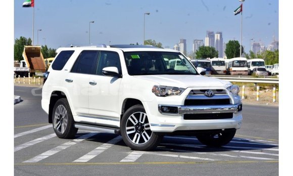 Acheter Import Voiture Toyota 4Runner Blanc à Import - Dubai, Artibonite Acheter Import Voiture Toyota 4Runner Blanc à Import - Dubai, Artibonite