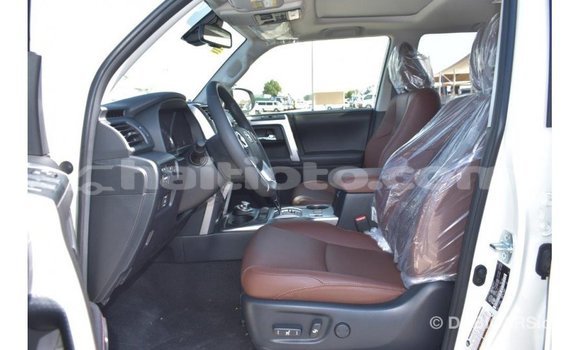 Acheter Import Voiture Toyota 4Runner Blanc à Import - Dubai, Artibonite Acheter Import Voiture Toyota 4Runner Blanc à Import - Dubai, Artibonite