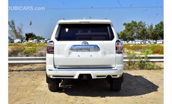 Acheter Import Voiture Toyota 4Runner Blanc à Import - Dubai, Artibonite Acheter Import Voiture Toyota 4Runner Blanc à Import - Dubai, Artibonite