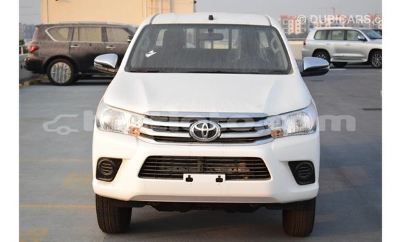 Acheter Import Voiture Toyota Hilux Blanc à Import - Dubai, Artibonite Acheter Import Voiture Toyota Hilux Blanc à Import - Dubai, Artibonite