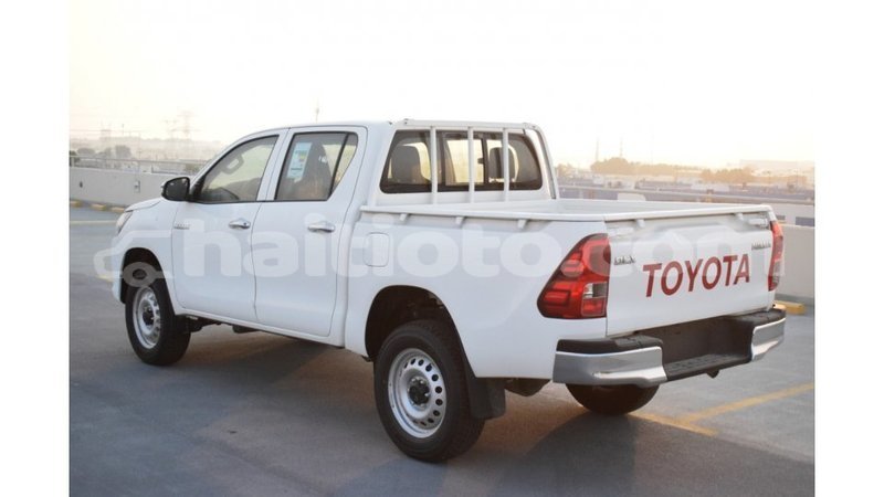 Big with watermark toyota hilux artibonite import dubai 1638