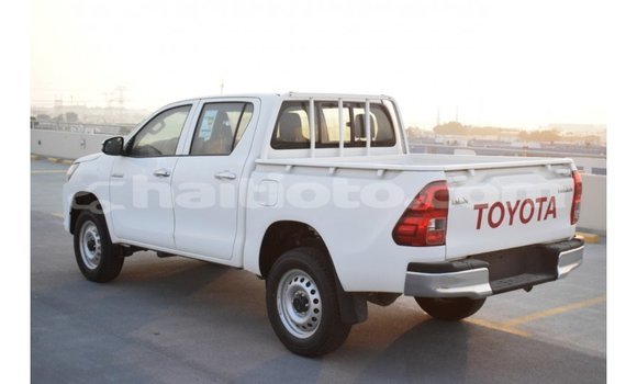 Acheter Import Voiture Toyota Hilux Blanc à Import - Dubai, Artibonite Acheter Import Voiture Toyota Hilux Blanc à Import - Dubai, Artibonite