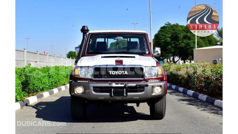 Big with watermark toyota land cruiser artibonite import dubai 1640