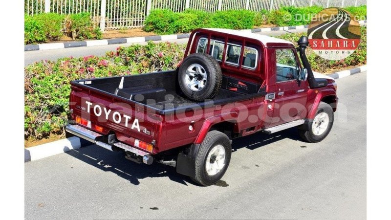 Big with watermark toyota land cruiser artibonite import dubai 1640