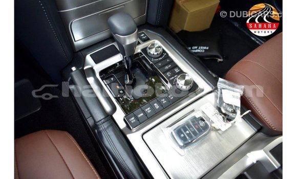 Acheter Import Voiture Toyota Land Cruiser Noir à Import - Dubai, Artibonite Acheter Import Voiture Toyota Land Cruiser Noir à Import - Dubai, Artibonite