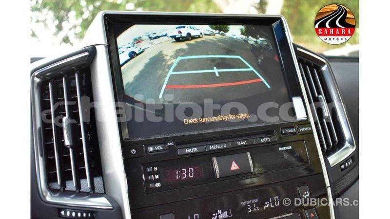 Big with watermark toyota land cruiser artibonite import dubai 1641