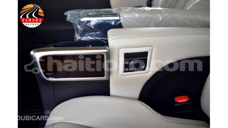 Big with watermark toyota granvia artibonite import dubai 1643