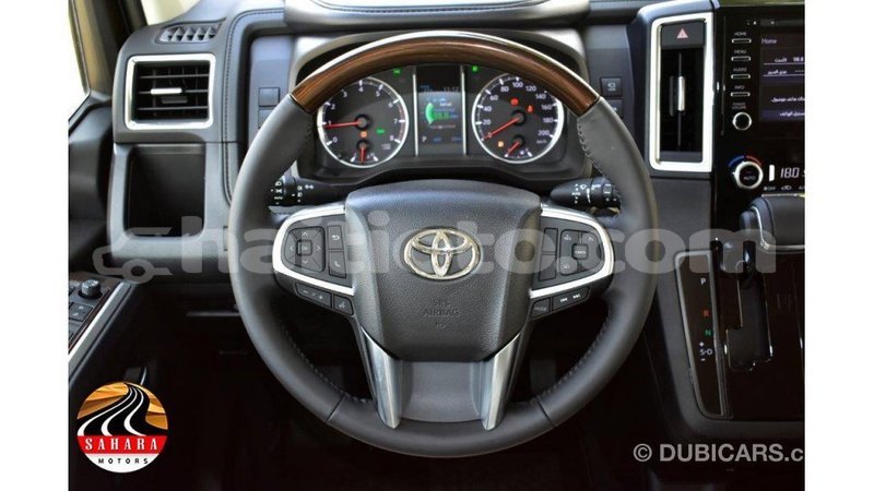 Big with watermark toyota granvia artibonite import dubai 1643
