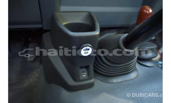 Acheter Import Voiture Toyota Land Cruiser Autre à Import - Dubai, Artibonite Acheter Import Voiture Toyota Land Cruiser Autre à Import - Dubai, Artibonite