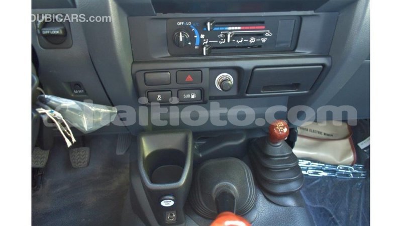 Big with watermark toyota land cruiser artibonite import dubai 1644