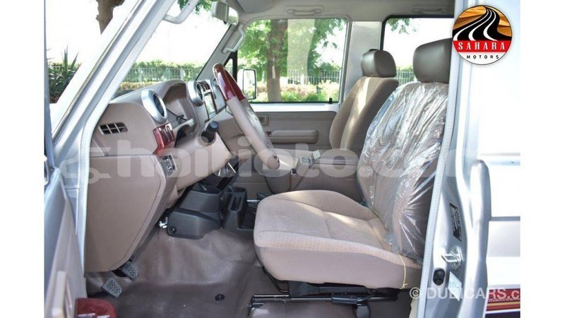 Big with watermark toyota land cruiser artibonite import dubai 1645