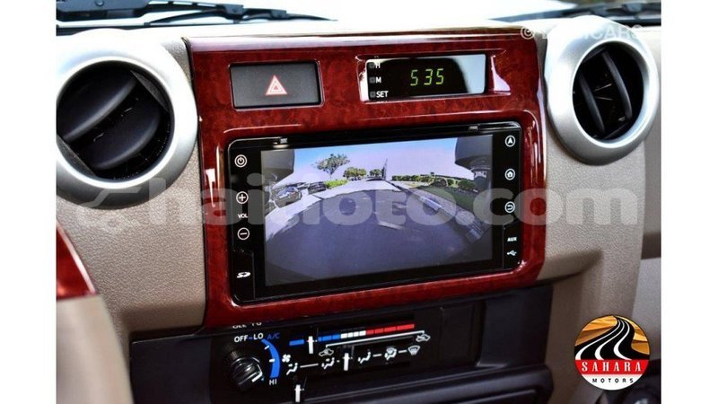 Big with watermark toyota land cruiser artibonite import dubai 1645