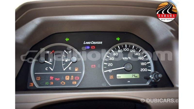 Big with watermark toyota land cruiser artibonite import dubai 1645