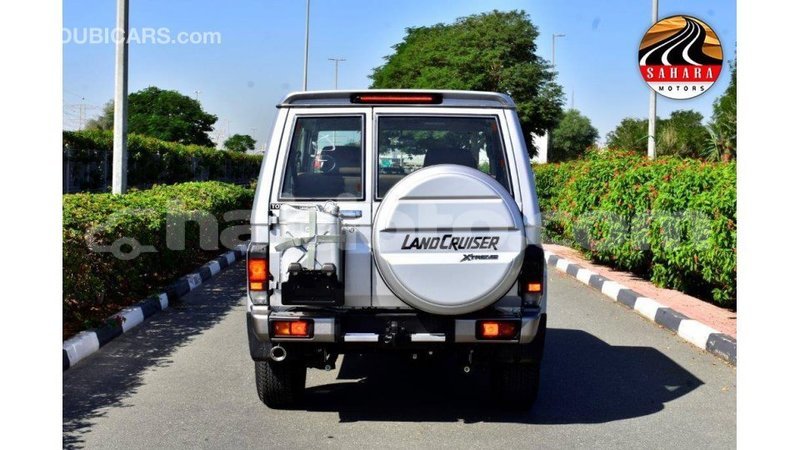 Big with watermark toyota land cruiser artibonite import dubai 1645